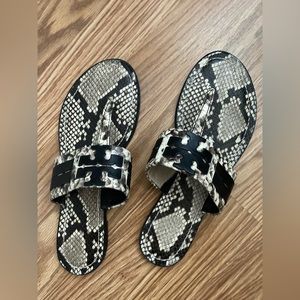 Tory Burch Leigh leather flip flop sandal. Color: warm Roccia/cream snake print